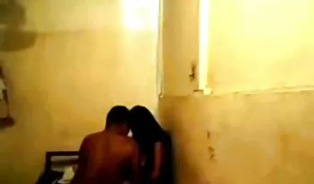 परिपक्व बालों वाली एमआईएलए मुर्गा के लिए भीख फुल सेक्सी मूवी वीडियो में माँगती है