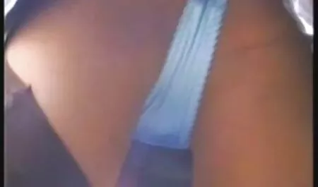 फिट होने की कोशिश कर रहा है सेक्सी फुल मूवी वीडियो