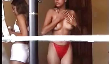 घर का इंग्लिश फुल सेक्स फिल्म बना किसी न किसी समलैंगिक महिलाओं का दबदबा वीडियो