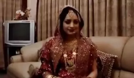 हॉट एल्सा जीन एक आंखों पर पट्टी के साथ सेक्सी पिक्चर फुल मूवी फायरप्लेस द्वारा ड्रिल किया जाता है